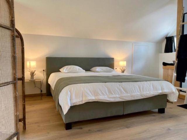シント・マルテンス・ラーテム Deurles Moment Bed & Breakfast エクステリア 写真